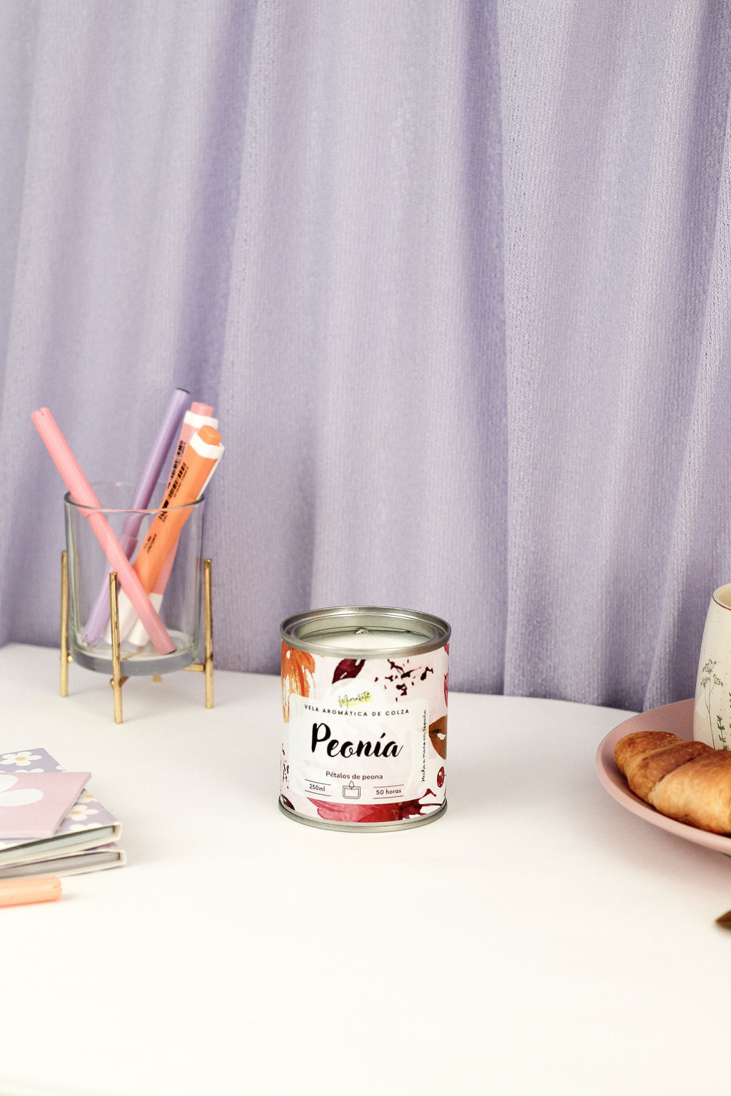 Peonía – Vela artesanal floral 🌸