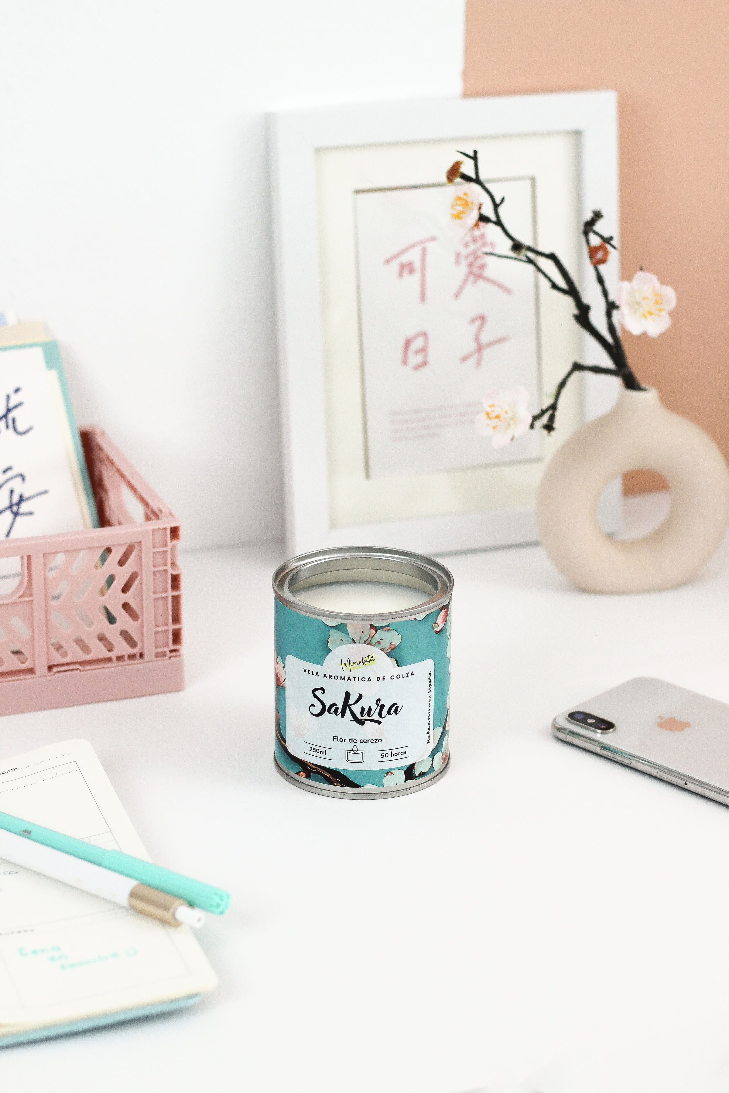 Sakura – Vela artesanal de flor de cerezo 🌸